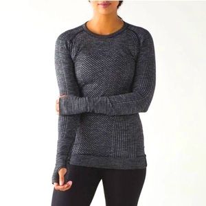 Lululemon Restless Pullover Long Sleeve. Heathered Black.